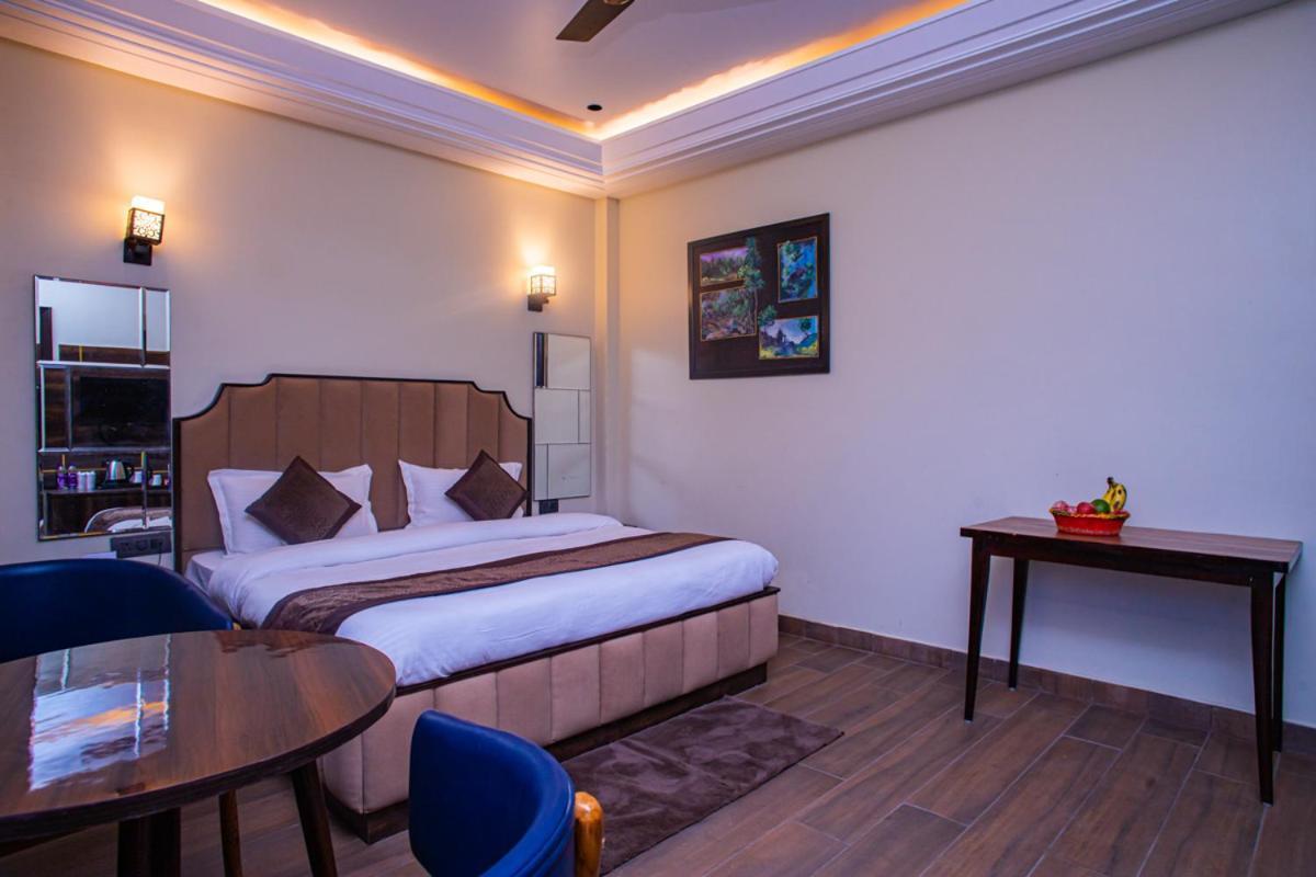 Hotel Lords Valley Rishīkesh Exteriör bild